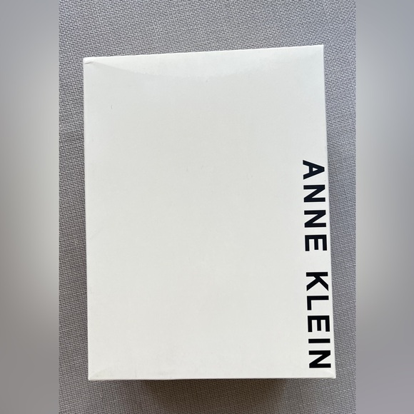 💫 White and gold sneakers - Picture 6 of 15